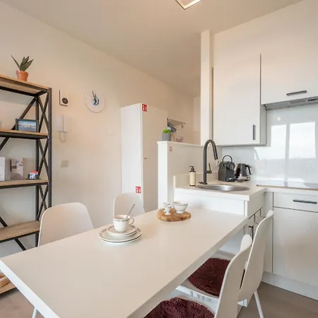 Apartment Stylish Near The *